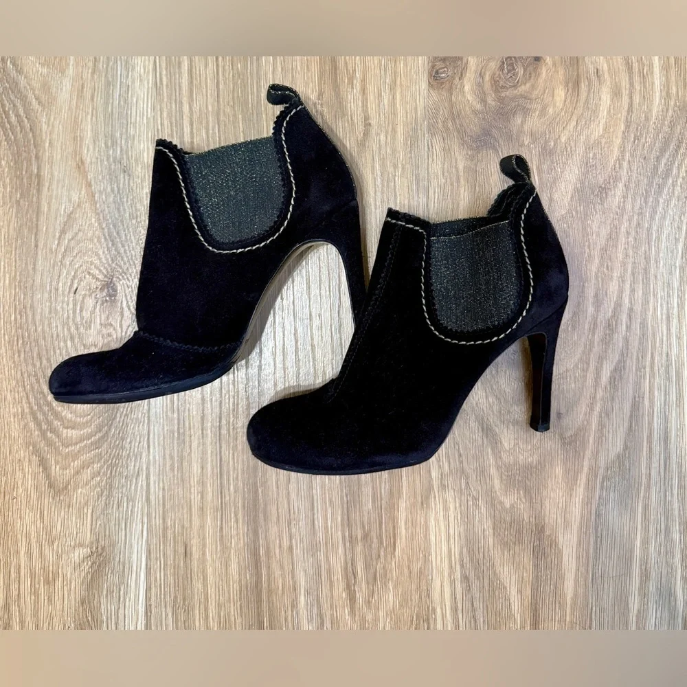 Pedro Garcia Black Suede Chelsea Ankle Booties Made in Spain Size 39.5